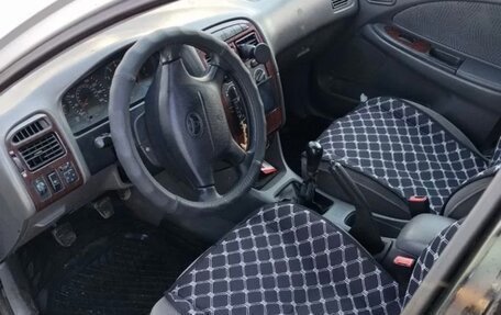 Toyota Avensis III рестайлинг, 1999 год, 260 000 рублей, 5 фотография