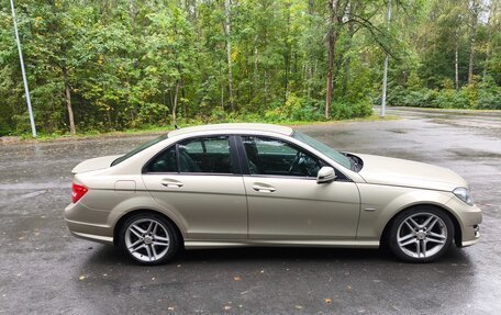 Mercedes-Benz C-Класс, 2011 год, 1 400 000 рублей, 6 фотография