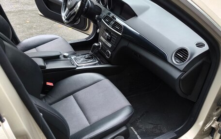 Mercedes-Benz C-Класс, 2011 год, 1 400 000 рублей, 10 фотография