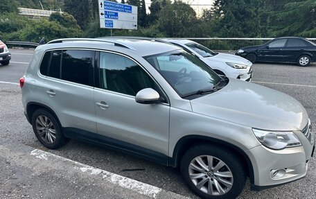 Volkswagen Tiguan I, 2010 год, 1 210 000 рублей, 2 фотография