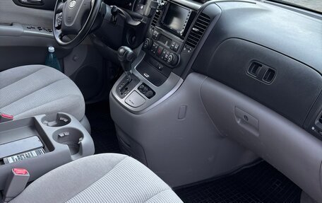 KIA Carnival III, 2006 год, 885 000 рублей, 9 фотография