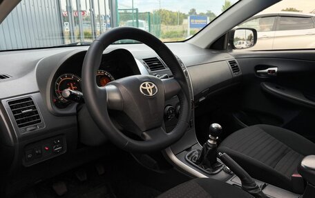 Toyota Corolla, 2010 год, 990 000 рублей, 10 фотография