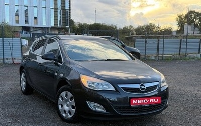 Opel Astra J, 2012 год, 700 000 рублей, 1 фотография