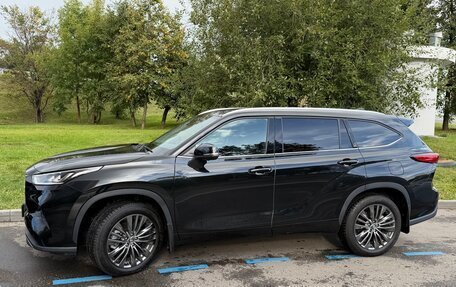 Toyota Highlander, 2026 год, 5 050 000 рублей, 16 фотография