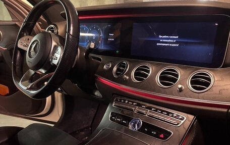 Mercedes-Benz E-Класс, 2019 год, 3 150 000 рублей, 3 фотография