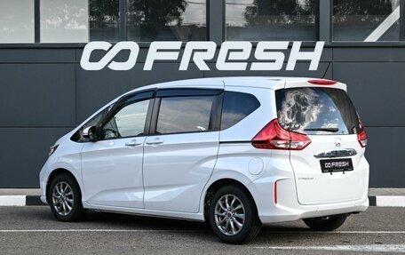 Honda Freed II, 2019 год, 1 799 000 рублей, 2 фотография