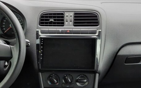 Volkswagen Polo VI (EU Market), 2012 год, 560 000 рублей, 18 фотография