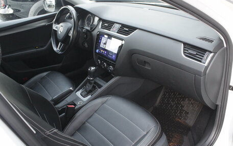 Skoda Octavia, 2018 год, 2 490 000 рублей, 8 фотография