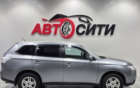 Mitsubishi Outlander III рестайлинг 3, 2013 год, 1 320 000 рублей, 8 фотография