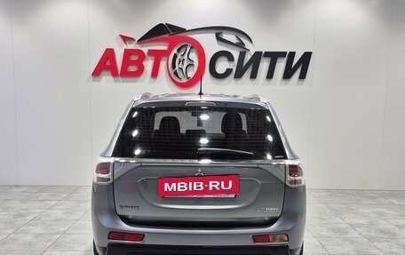 Mitsubishi Outlander III рестайлинг 3, 2013 год, 1 320 000 рублей, 6 фотография