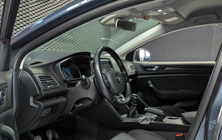Renault Megane IV, 2017 год, 1 299 000 рублей, 9 фотография
