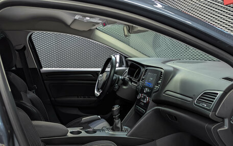 Renault Megane IV, 2017 год, 1 299 000 рублей, 25 фотография