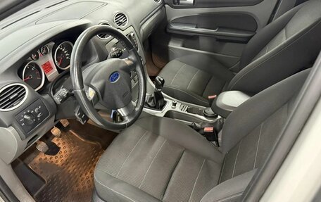 Ford Focus II рестайлинг, 2010 год, 700 000 рублей, 18 фотография