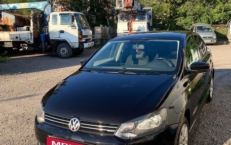 Volkswagen Polo VI (EU Market), 2013 год, 595 000 рублей, 2 фотография