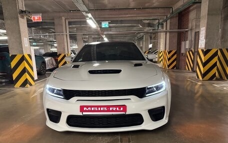 Dodge Charger, 2019 год, 4 400 000 рублей, 6 фотография