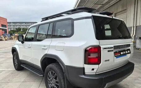 Toyota Land Cruiser Prado, 2024 год, 10 800 550 рублей, 6 фотография