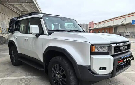 Toyota Land Cruiser Prado, 2024 год, 10 800 550 рублей, 2 фотография