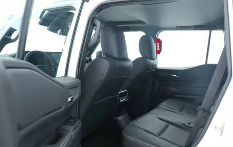 Toyota Land Cruiser Prado, 2024 год, 10 800 550 рублей, 11 фотография