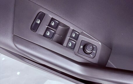 Volkswagen T-Cross I, 2022 год, 1 811 000 рублей, 8 фотография