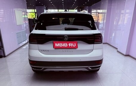 Volkswagen T-Cross I, 2022 год, 1 811 000 рублей, 5 фотография