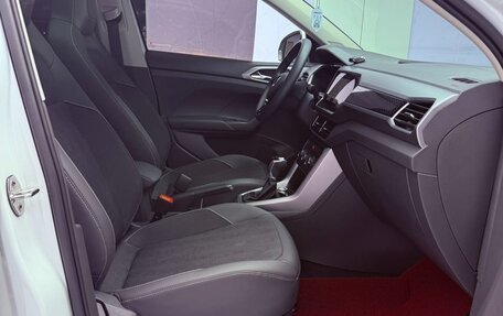 Volkswagen T-Cross I, 2022 год, 1 811 000 рублей, 18 фотография