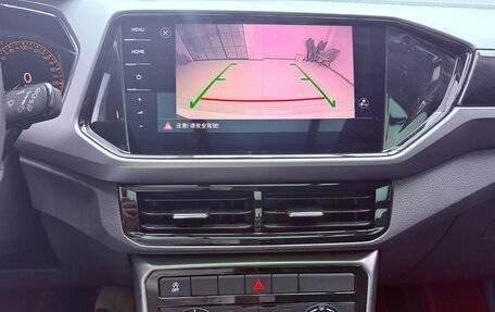 Volkswagen T-Cross I, 2022 год, 1 811 000 рублей, 13 фотография