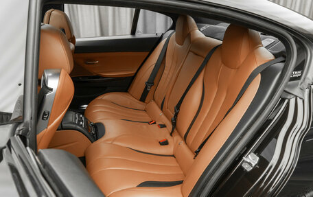BMW 6 серия, 2016 год, 3 240 000 рублей, 15 фотография