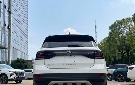 Volkswagen T-Cross I, 2021 год, 1 863 000 рублей, 6 фотография