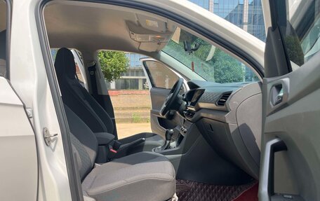 Volkswagen T-Cross I, 2021 год, 1 863 000 рублей, 17 фотография