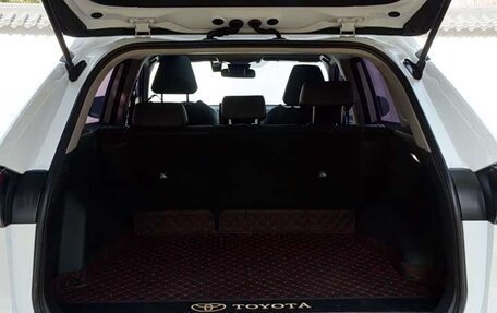 Toyota RAV4, 2024 год, 3 599 550 рублей, 10 фотография