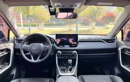 Toyota RAV4, 2024 год, 3 599 550 рублей, 9 фотография