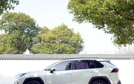 Toyota RAV4, 2024 год, 3 599 550 рублей, 2 фотография