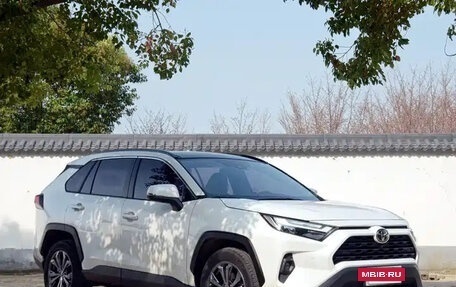 Toyota RAV4, 2024 год, 3 599 550 рублей, 7 фотография