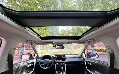 Toyota RAV4, 2024 год, 3 599 550 рублей, 14 фотография