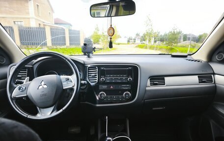 Mitsubishi Outlander III рестайлинг 3, 2012 год, 1 000 000 рублей, 6 фотография