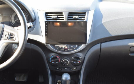 Hyundai Solaris II рестайлинг, 2012 год, 749 000 рублей, 17 фотография