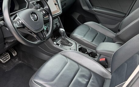 Volkswagen Tiguan II, 2018 год, 2 880 000 рублей, 15 фотография