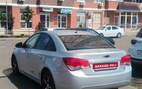 Chevrolet Cruze II, 2010 год, 420 000 рублей, 3 фотография