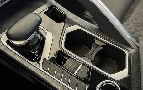 Geely Tugella FY11, 2023 год, 2 360 000 рублей, 10 фотография