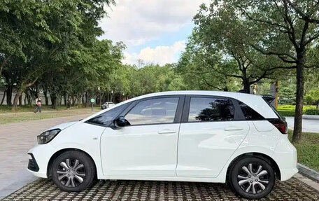 Honda Fit, 2022 год, 1 042 000 рублей, 7 фотография