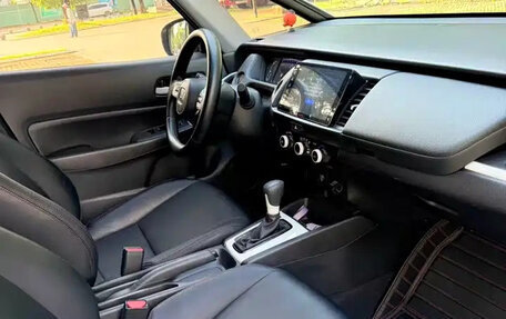 Honda Fit, 2022 год, 1 042 000 рублей, 12 фотография