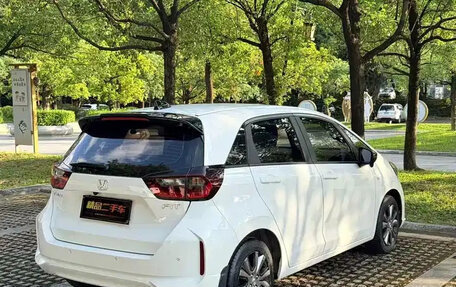 Honda Fit, 2022 год, 1 042 000 рублей, 6 фотография