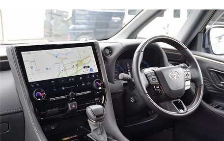 Toyota Alphard, 2025 год, 8 000 000 рублей, 10 фотография