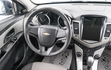 Chevrolet Cruze II, 2011 год, 779 000 рублей, 10 фотография