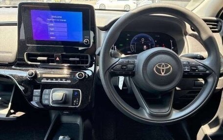 Toyota Aqua, 2025 год, 1 850 000 рублей, 8 фотография