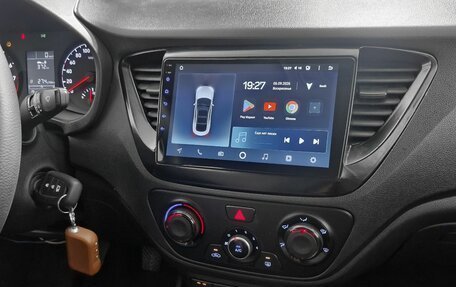 Hyundai Solaris II рестайлинг, 2019 год, 1 059 000 рублей, 16 фотография