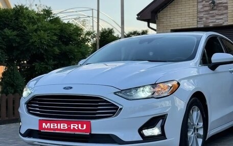 Ford Fusion (North America) II, 2019 год, 1 550 000 рублей, 2 фотография