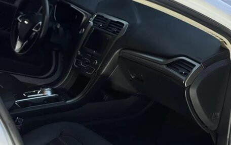 Ford Fusion (North America) II, 2019 год, 1 550 000 рублей, 16 фотография