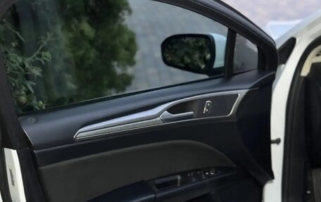 Ford Fusion (North America) II, 2019 год, 1 550 000 рублей, 18 фотография