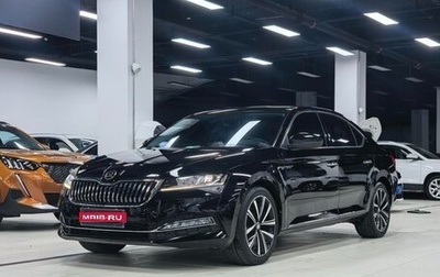 Skoda Superb III рестайлинг, 2023 год, 1 750 000 рублей, 1 фотография